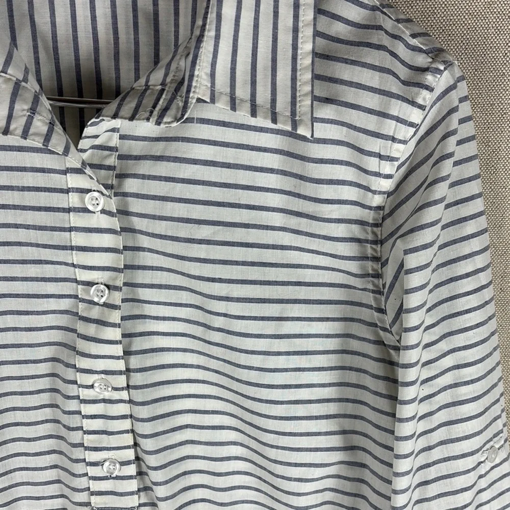 Harper > Striped Quarter Button Down Blouse Small - Picture 3 of 9